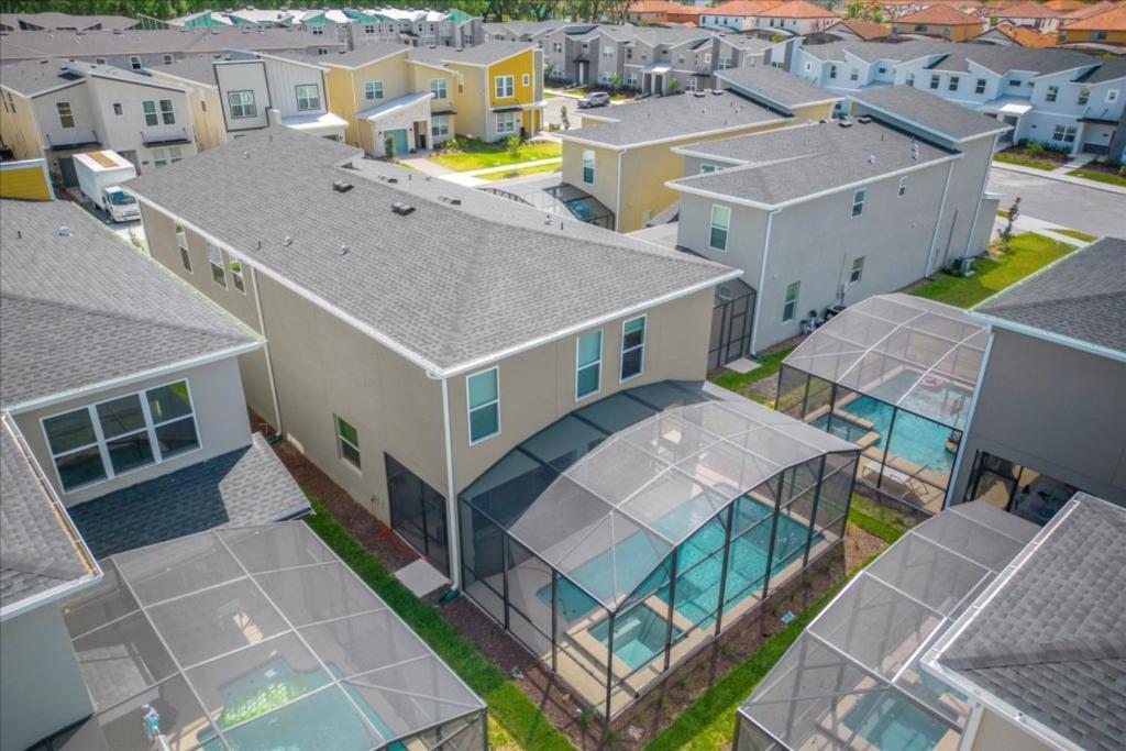 6 Bedroom- 5 Bathroom Storey 4371 Rs Casa de férias