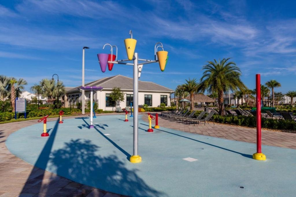 6 Bedroom- 5 Bathroom Storey 4371 Rs Kissimmee
