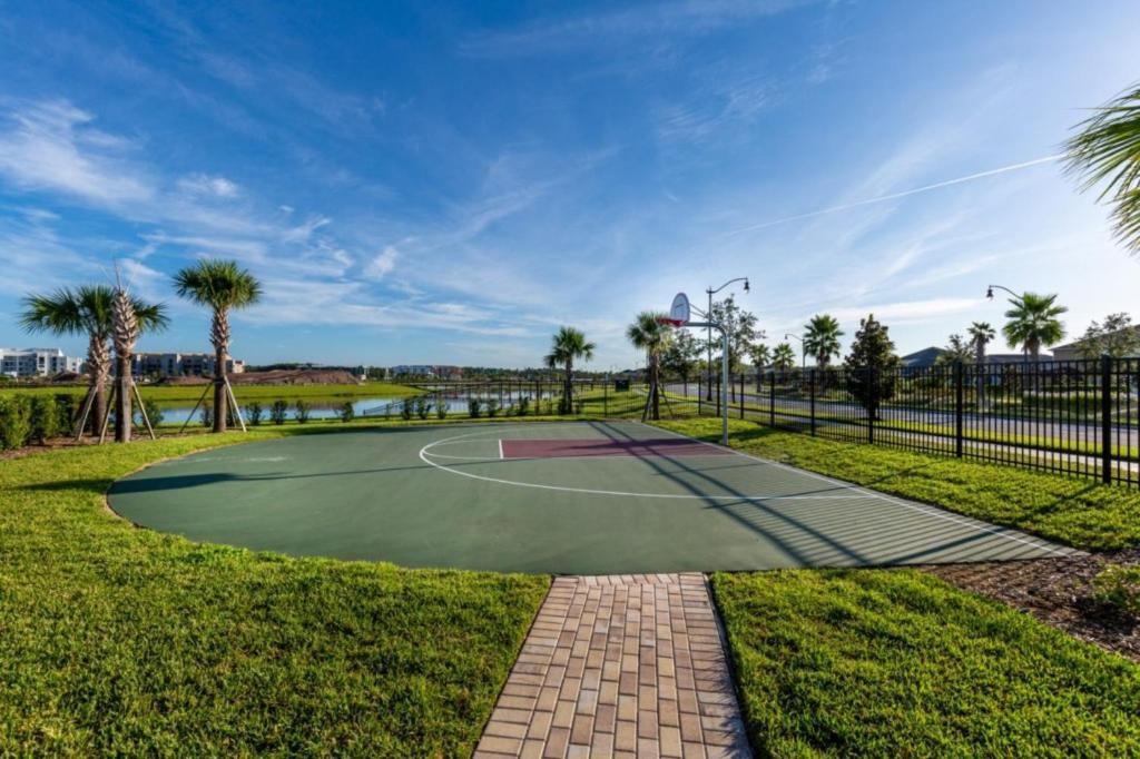 6 Bedroom- 5 Bathroom Storey 4371 Rs Kissimmee